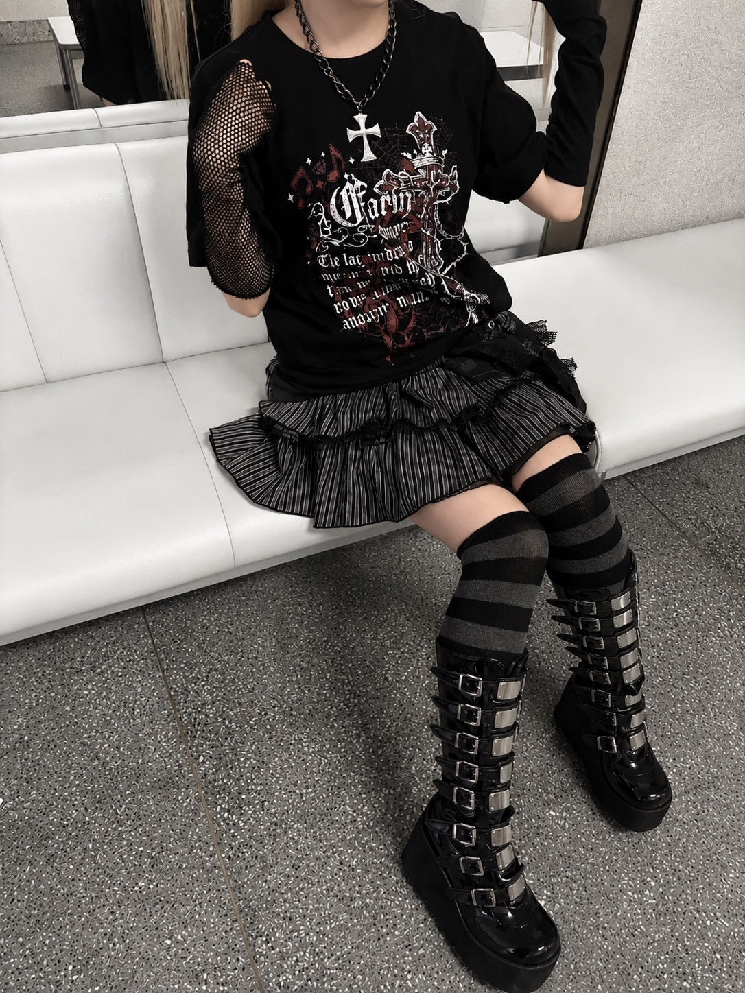 クロスプリントTシャツ